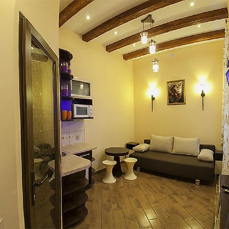 Віп Квартира Вулиця Куліша 13 Біля Форуму Недалеко Малевичу Leopoli Esterno foto